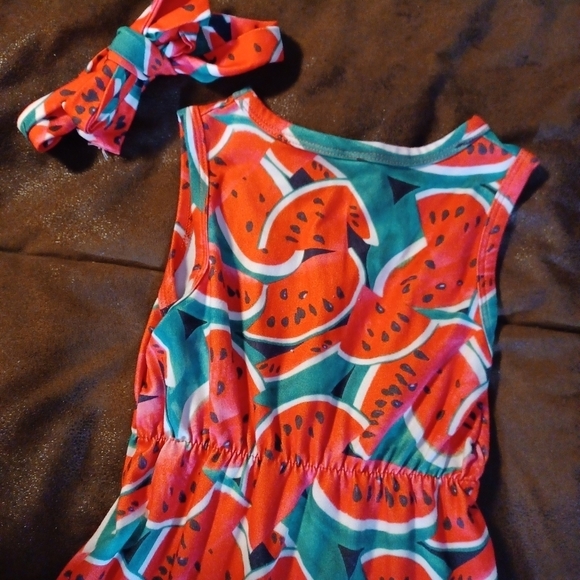 SHEIN WATERMELON MATERIAL WITH HAIR BOW, 92, 18-24 months. - Picture 6 of 7